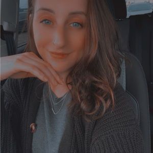 Meet your Posher, Jillianne